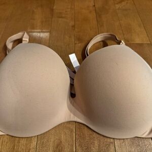 Victoria's Secret Cream T-Shirt Bra with Seamless Foam Cups